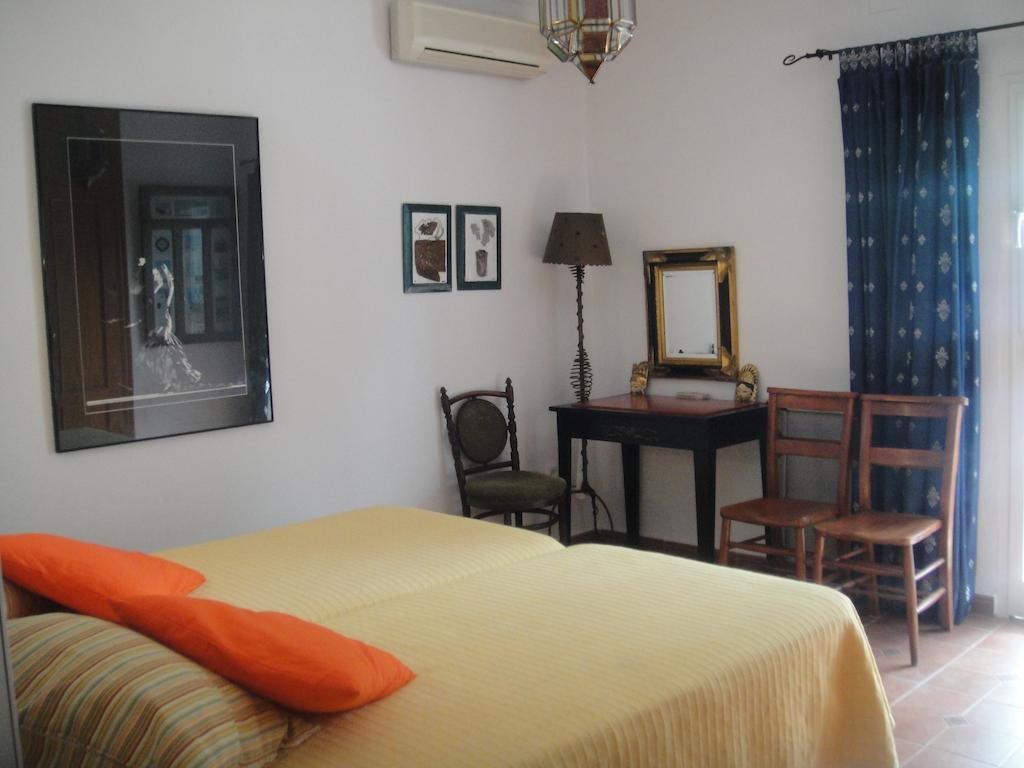 Casa La Felicidad Hotel Chiclana de la Frontera Room photo