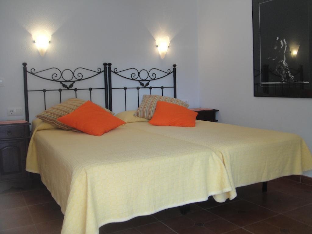 Casa La Felicidad Hotel Chiclana de la Frontera Room photo