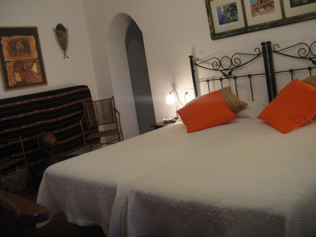 Casa La Felicidad Hotel Chiclana de la Frontera Room photo